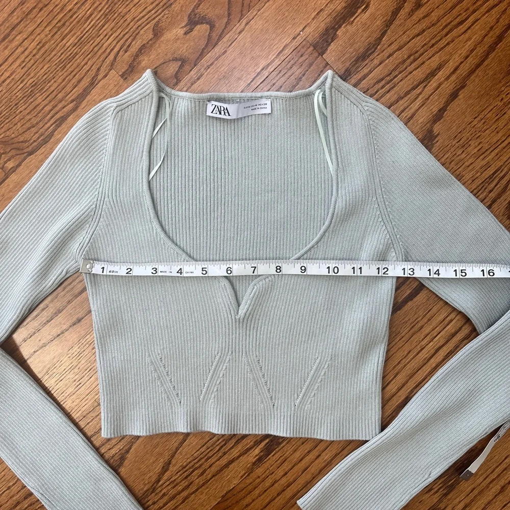 Zara Women's Light Green Ribbed Stretchy Crop Top